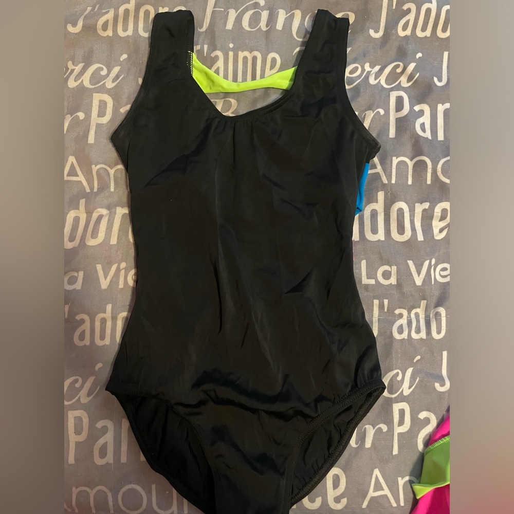 2 Leotards and detached shorts dance bundle child medium - little stars balera